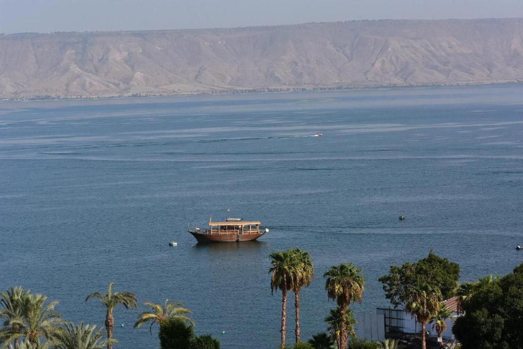 מגדלי המלכים בוטיק כנרת Lägenhet Tiberias Exteriör bild